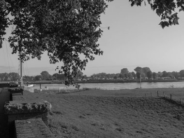 Almanya, Emmerich yakınlarındaki Ren Nehri 'nde.