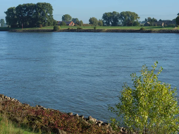 Bij Rhine Rivier Bij Emmerich Duitsland — Stockfoto