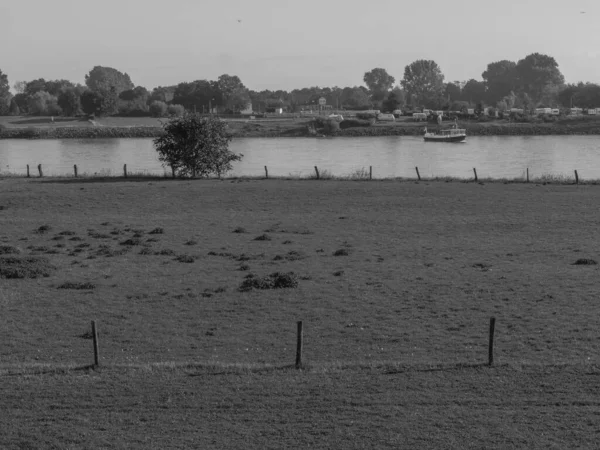 Vid Rinfloden Nära Emmerich Tyskland — Stockfoto