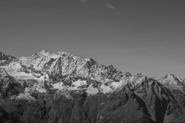 Прогулки Швейцарских Горах — стоковое фото