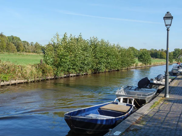 Malá Vesnice Giethoorn Nizozemsku — Stock fotografie