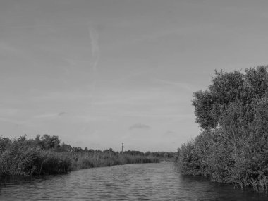 Hollanda 'daki Giethoorn' un küçük bir köyü.