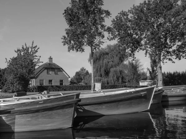 Mała Wioska Giethoorn Holandii — Zdjęcie stockowe