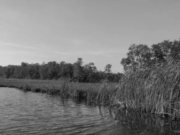 荷兰的Giethoorn小村庄 — 图库照片