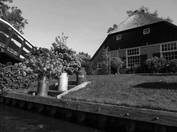 Mała Wioska Giethoorn Holandii — Zdjęcie stockowe