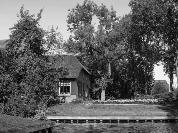 Mała Wioska Giethoorn Holandii — Zdjęcie stockowe