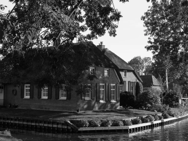 Mała Wioska Giethoorn Holandii — Zdjęcie stockowe