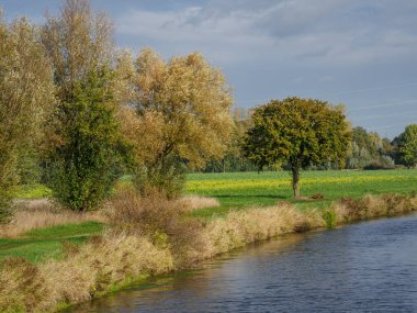Schuettorf şehri Almanya 'nın Vechte nehrinde.