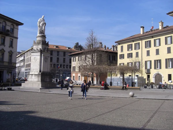 Como Italy February 2019 Lovely Square City Center Sunny Day — Stock Photo, Image