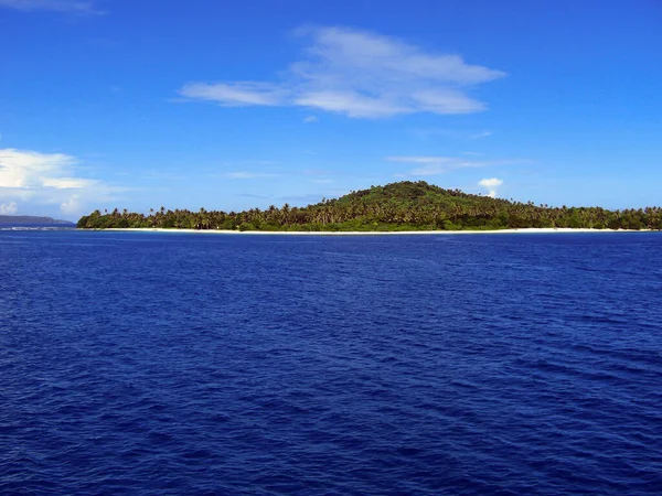 19 Ocak 2012 'de Filipinler' deki görkemli ada Samar 'a bakın.