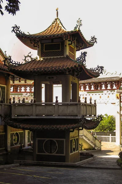 San Fernando 'daki kültürel Ma-cho tapınağı Filipinler' deki Luzon adasında 3 Ocak 2011