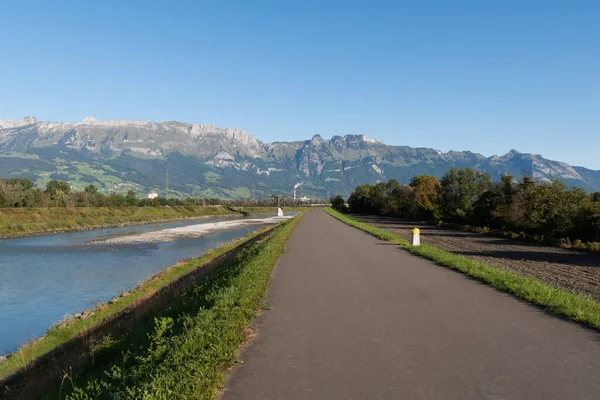 Schaan Liechtenstein 2021 Szeptember Kilátás Orrfolyóra Alpesi Tájban — Stock Fotó