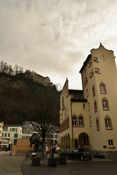 Vaduz Lihtenştayn Aralık 2021 Sabah Belediye Binası — Stok fotoğraf