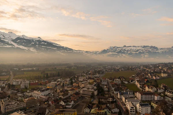 Vaduz Liechtenstein December 2021 Colorful Sky City Late Afternoon — стоковое фото