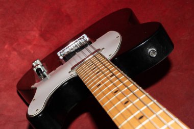 Vaduz, Lihtenştayn, 13 Ocak 2022 Meksika Telecaster elektro gitarı siyah beyaz