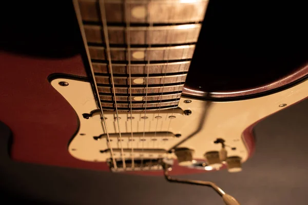 Кадр Редкой Электрогитары Stratocaster Usa 1995 Года Цвете Бургундского Тумана — стоковое фото