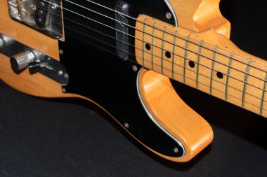 Vaduz, Lihtenştayn, 14 Ocak 2022 ABD yapımı doğal bir Telecaster elektro gitar çekimi.