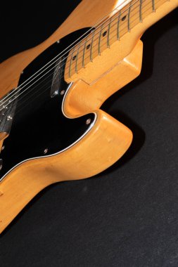 Vaduz, Lihtenştayn, 14 Ocak 2022 ABD yapımı doğal bir Telecaster elektro gitar çekimi.