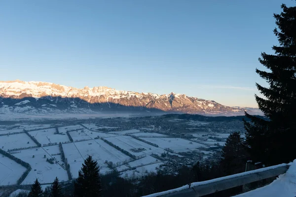 Planken Liechtenstein Janeiro 2022 Panorama Fantástico Montanha Suíça Vale Reno — Fotografia de Stock