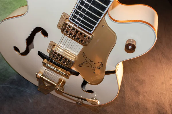 Vaduz Liechtenstein Stycznia 2022 Gretsch White Falcon Hollow Body Gitara — Zdjęcie stockowe