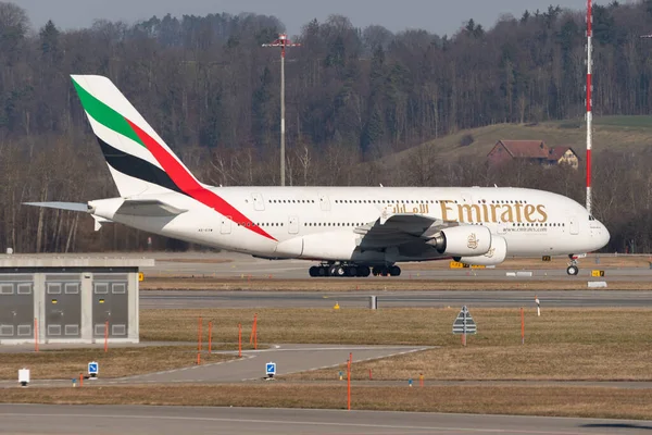 Zurich Suisse Février 2022 Emirates Airbus Avion 380 861 Roule — Photo
