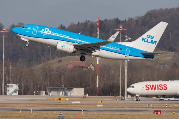 Zürich Svájc 2022 Február Klm Boeing 737 7K2 Repülőgép Felszáll — Stock Fotó