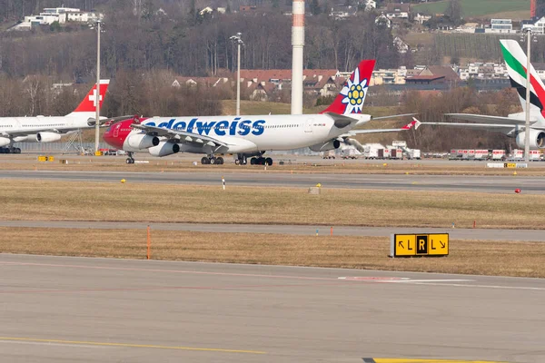Zürich Schweiz Februari 2022 Edelweiss Air Airbus A340 313 Flygplan — Stockfoto