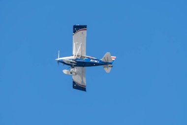 Saint Gallen, Altenrhein, İsviçre, 9 Şubat 2022 Maule M7-420 uçağı havalandıktan hemen sonra