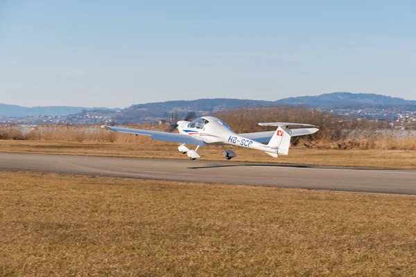 Wangen Lachen Suíça Fevereiro 2022 Avião Hélice Katana Decolou Pequeno — Fotografia de Stock