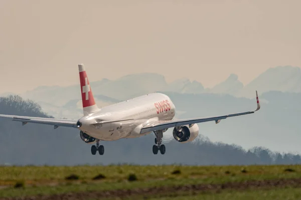 Zurich Швейцарія Лютого 2022 Swiss International Airlines Airbus A320 271N — стокове фото
