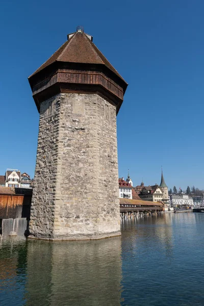 Lucerna Suíça Março 2022 Torre Popular Ponte Capela Velha Marco — Fotografia de Stock