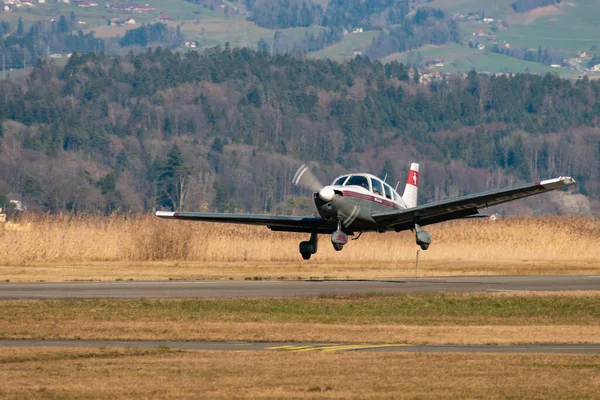 Wangen Lachen Zwitserland Februari 2022 Piper Pa28 181 Archer Vertrekt — Stockfoto