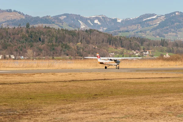 Wangen Lachen Schweiz Februari 2022 Cessna 152 Propellerplan Taxar Ett — Stockfoto