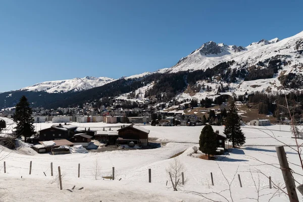 Davos Zwitserland Maart 2022 Winterwonderland Een Alpenlandschap Een Zonnige Dag — Stockfoto