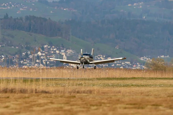 Wangen Lachen Švýcarsko Března 2022 Vrtulové Letadlo Socata Trinidad Přistává — Stock fotografie