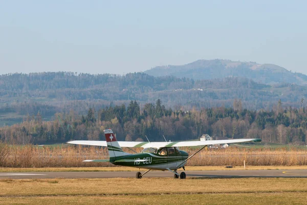 Wangen Lachen Schweiz Mars 2022 Cessna 172 Propellerplan Taxar Till — Stockfoto