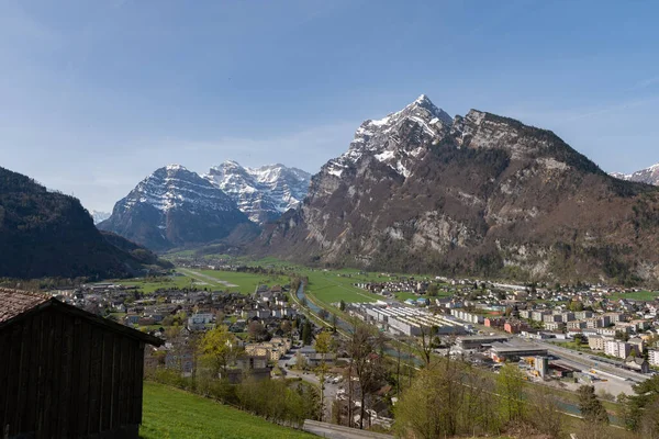 Mollis Switzerland April 2022 Stunning Alpine Scenery Hill Top Sunny — стоковое фото