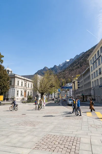 Chur Suíça Abril 2022 Pessoas Estão Caminhando Pelo Centro Cidade — Fotografia de Stock