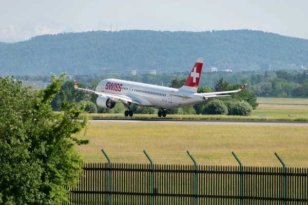 Zurique Suíça Maio 2022 Swiss International Airlines Bombardier 300 A220 — Fotografia de Stock