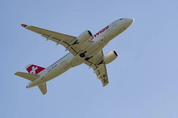 Zurich Switzerland May 2022 Swiss International Airlines Bombardier 100 A220 — Stockfoto