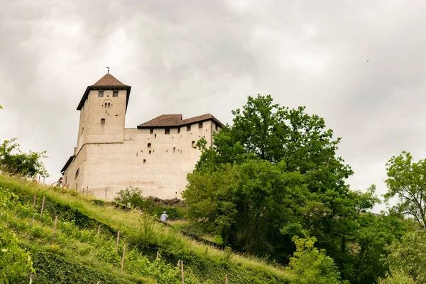 Balzers Liechtenstein June 2022 Historic Old Gutenberg Castle Cloudy Day — 图库照片