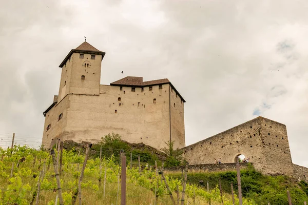 Balzers Liechtenstein June 2022 Historic Old Gutenberg Castle Cloudy Day — 图库照片