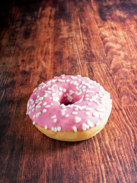 Die Krapfen Sind Frisch Gebacken Auf Schönem Hintergrund — Stockfoto