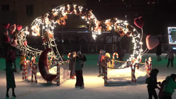 Footage City Ice Rink Christmas Market — Stockvideo