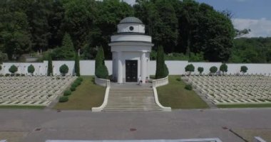Lviv City 'deki Polonyalı Askerlerin Lychakiv Askeri Mezarlığının Hava Çekimi