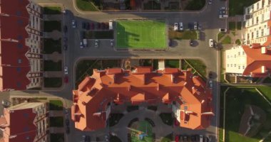 Havadan. Geniş Modern Orta Sınıf Konut Alanı. 4K