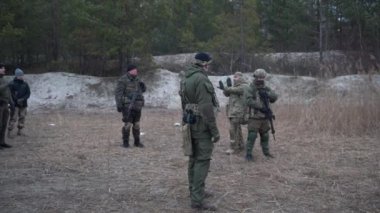 Ukrayna: Ukrayna Yedek Birlikleri Kampı. Rus istilası ihtimaline karşı eğitim. Kyiv, Ukrayna, 12 Mart 2022