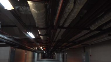 Kiev, Ukrayna 2022: Rus saldırısı durumunda insanları saklamak için bir sığınak 