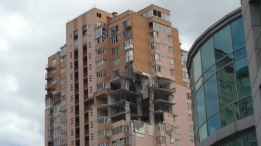 Rus ordusunun Kyiv 'e yaptığı roket saldırılarından sonra imha