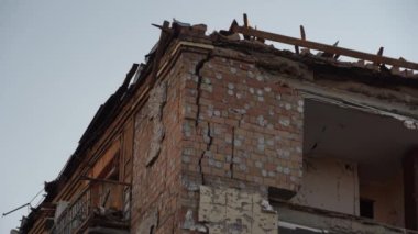 Rus ordusunun Kyiv 'e yaptığı roket saldırılarından sonra imha